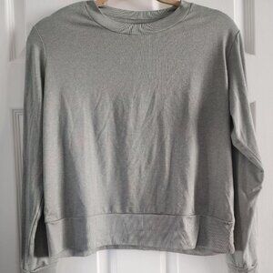 VUORI WOMENS DAYDREAM CREW SHIRT - NEW WITHOUT TAGS